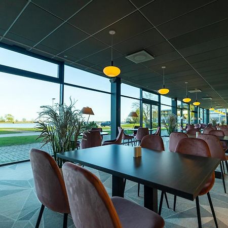 Oe Seaside Suites & Spa Kuressaare Exterior foto