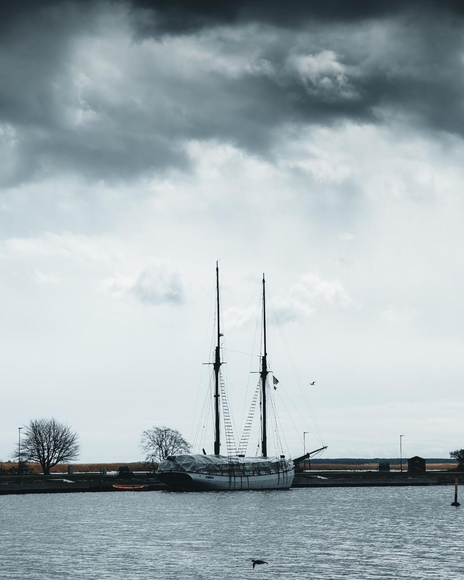 Oe Seaside Suites & Spa Kuressaare Exterior foto